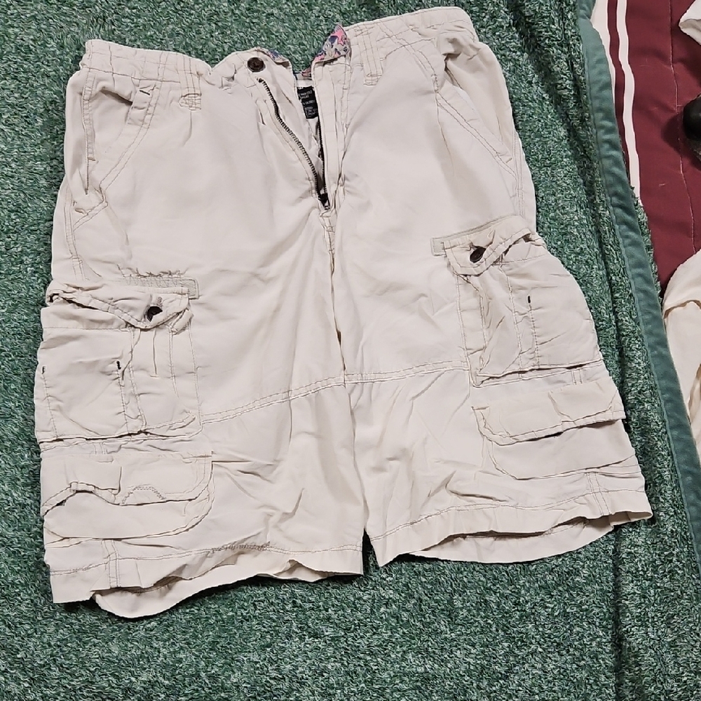 Men's Beige Cargo Shorts
